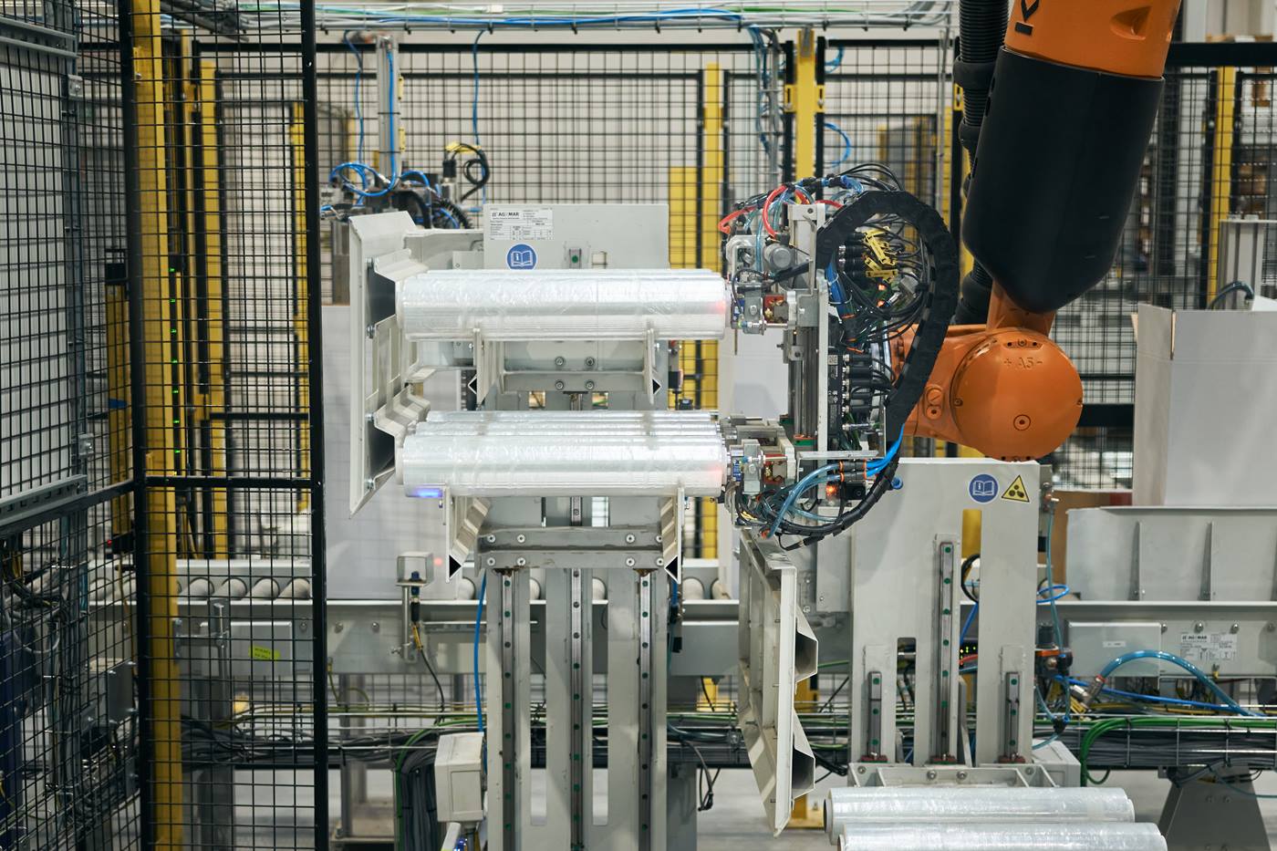 Roboty KUKA w rzeszowskiej fabryce Efekt Plus