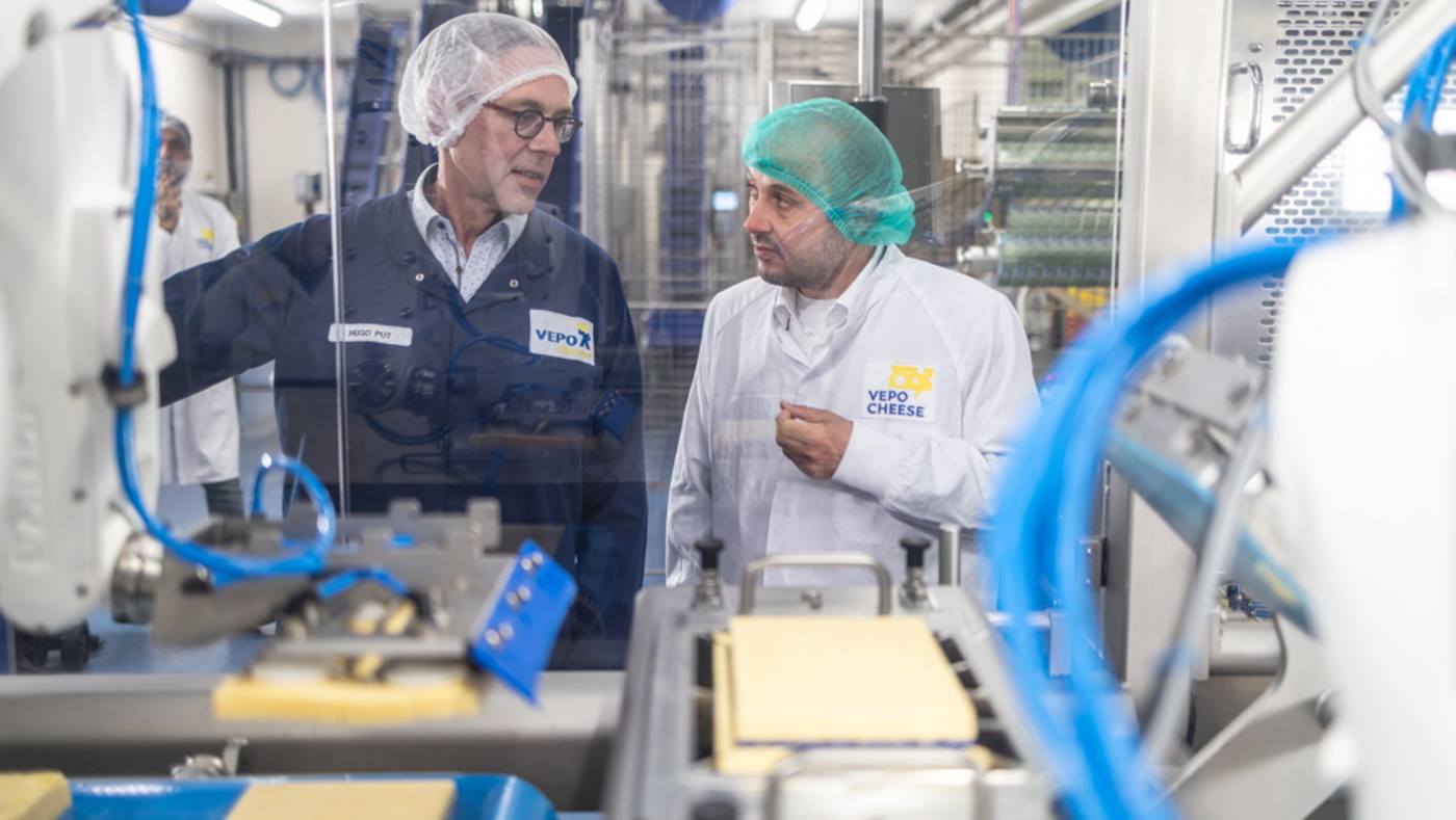 Automation of hygienic food processing by Groba and KUKA at Vepo Cheese in the Netherlands.