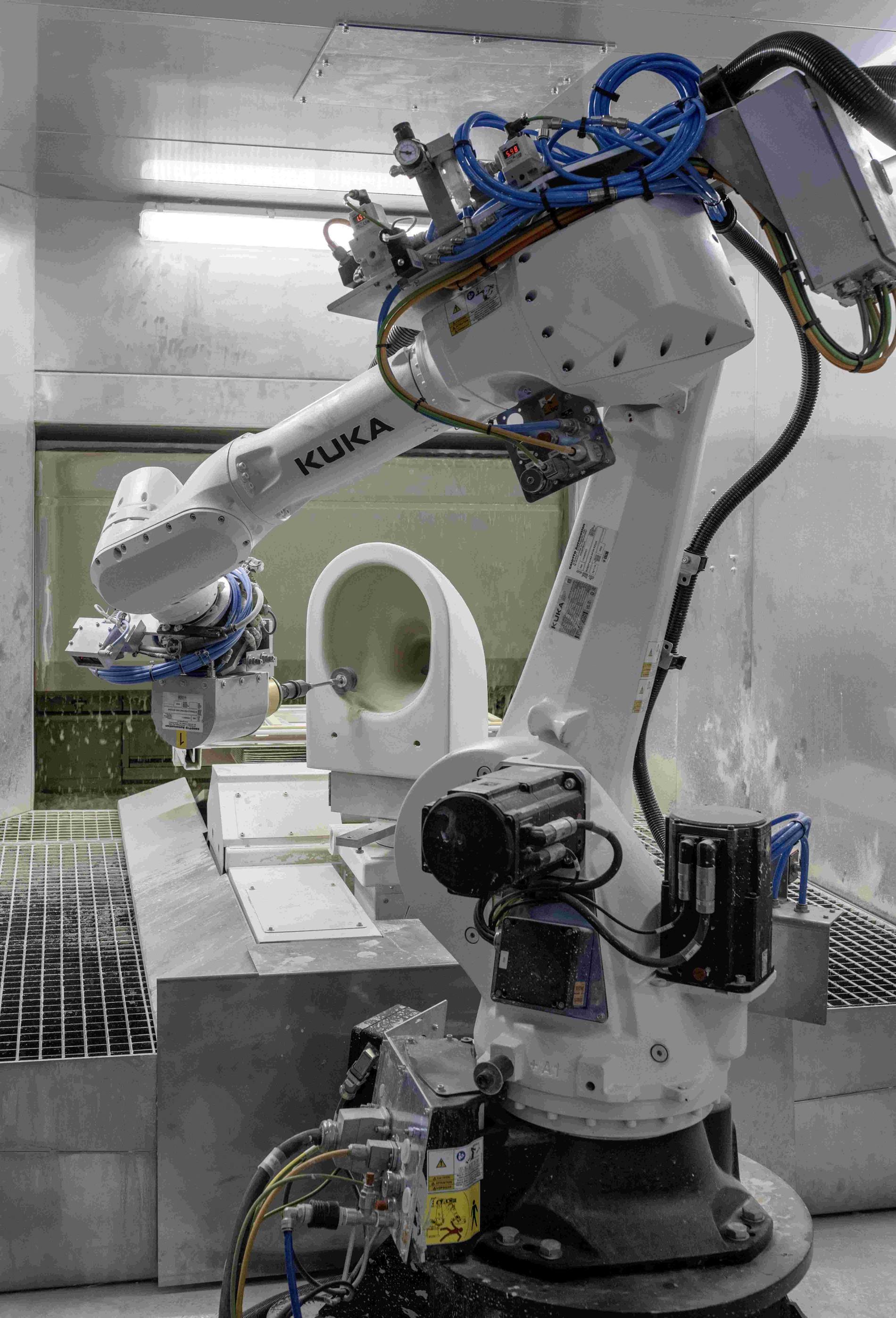 Innovazione logistica: AMR e nuove tecnologie KUKA per la tracciabilità e l’efficienza della produzione