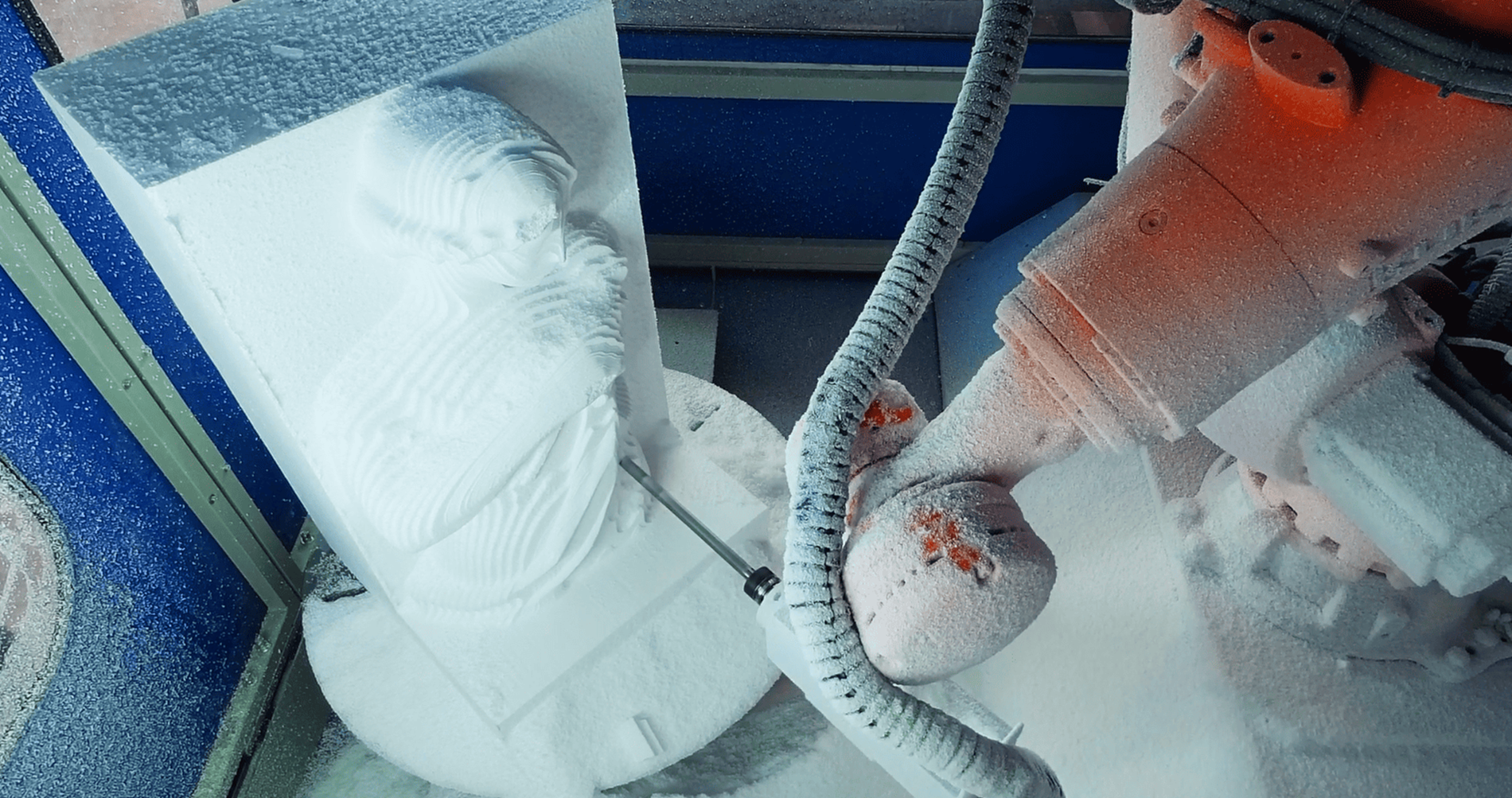 Sistema robotico KUKA per lavorazioni di fresatura 3D multiasse