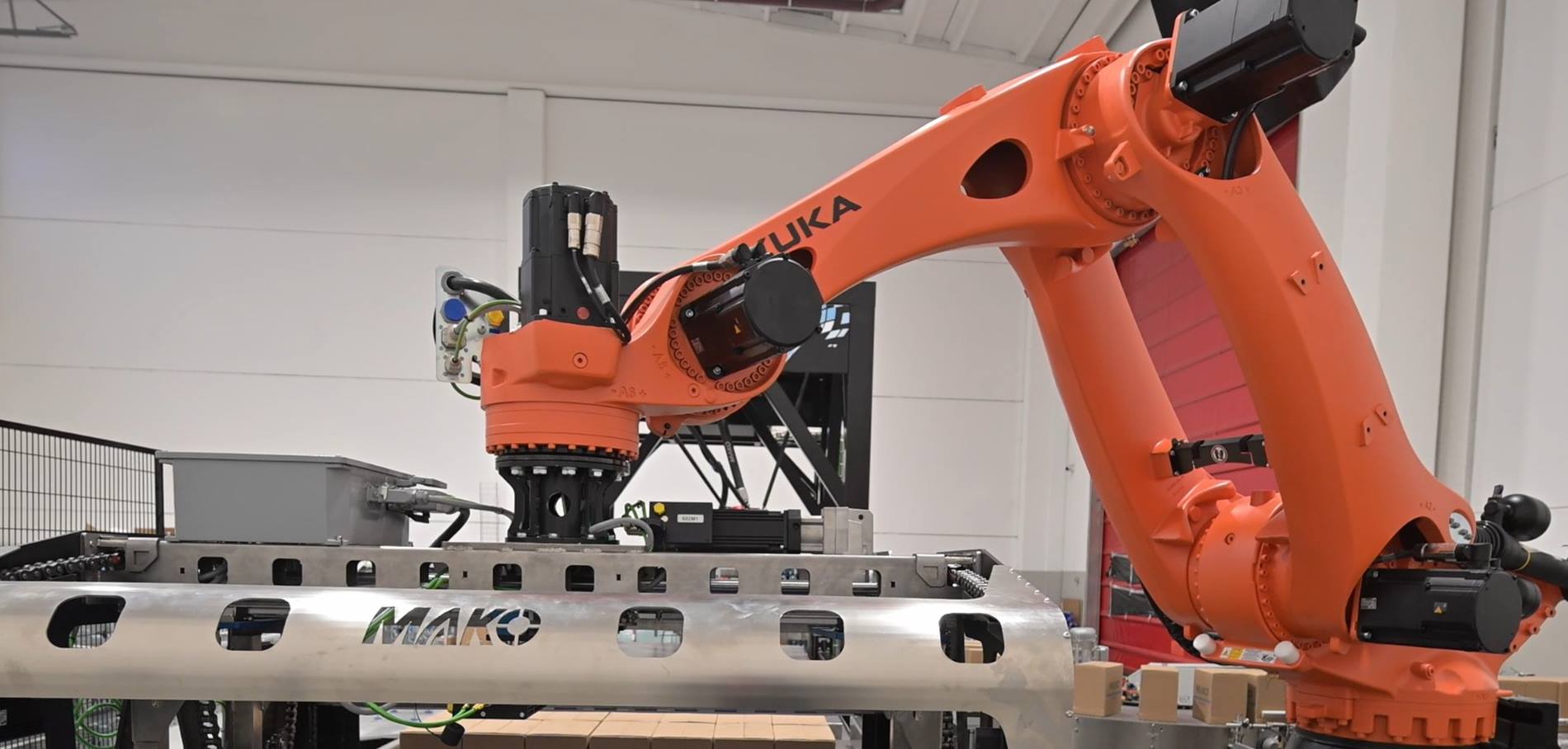 Mako Palletizing KUKA