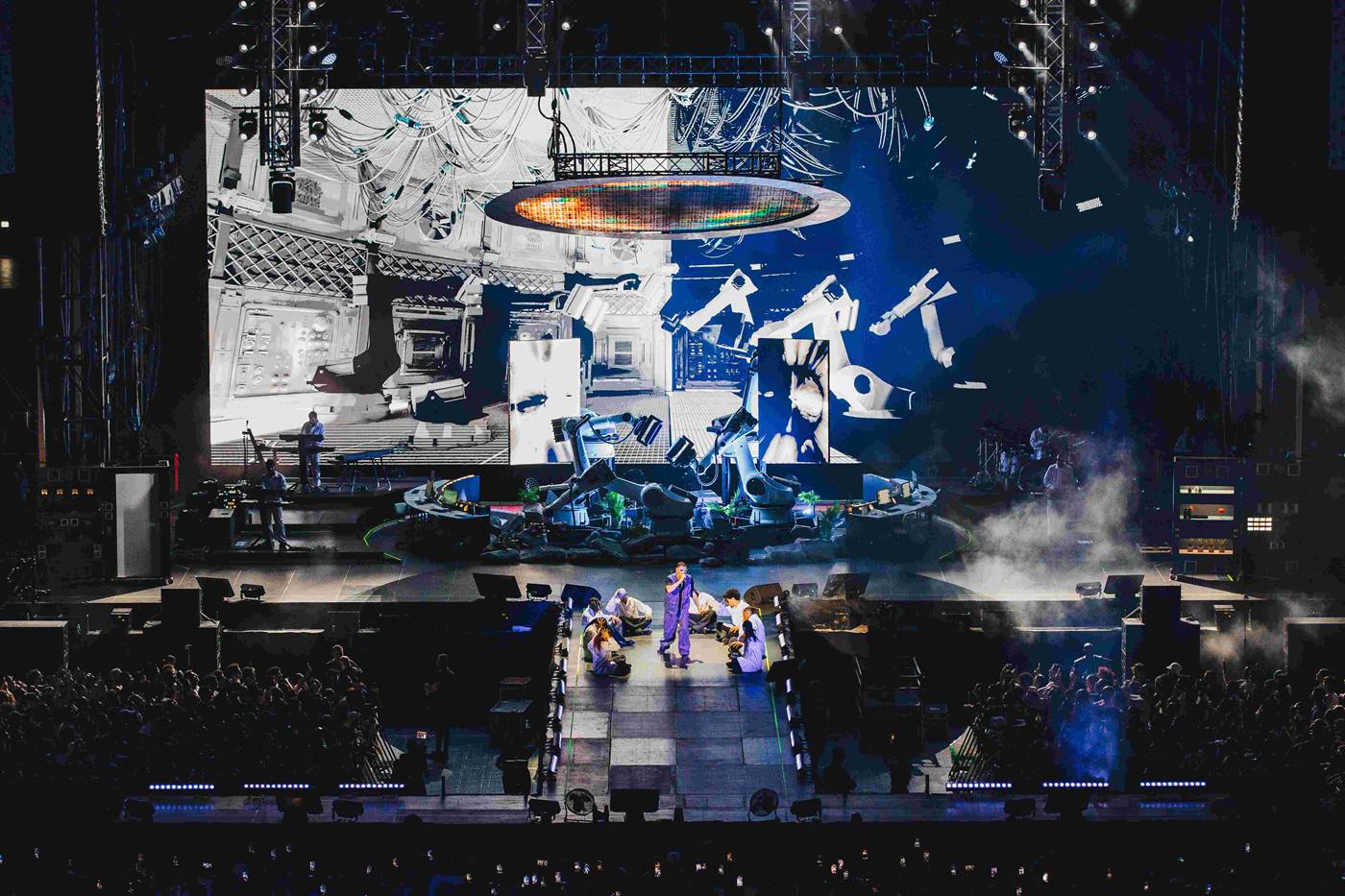 KUKA and Ombra Behind Marracash