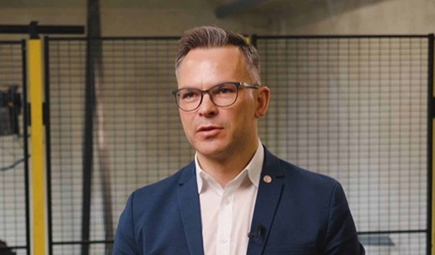 Dalius Grakavinas KUKA