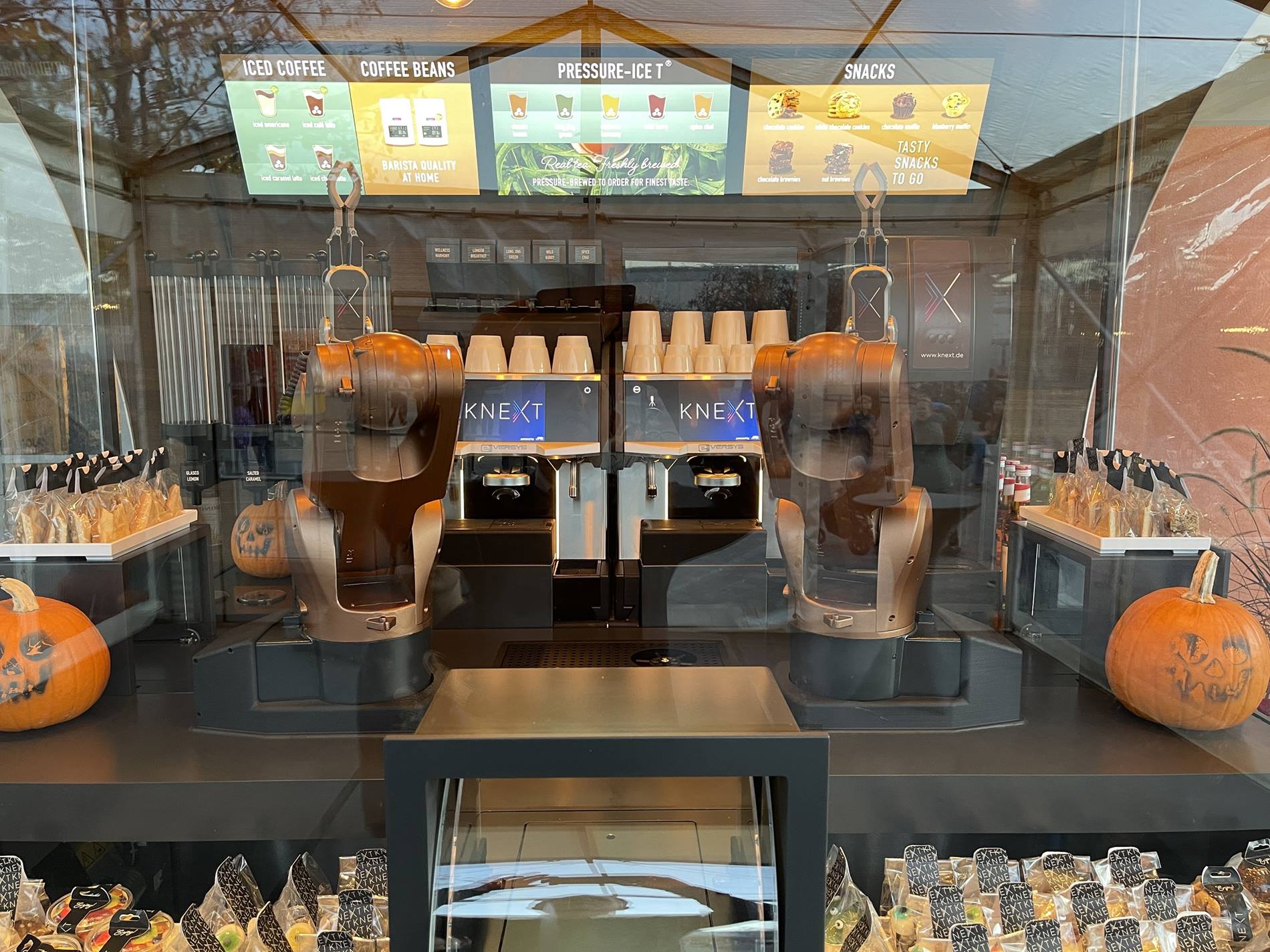 Two robot baristas serve coffee, tea or hot chocolate at Legoland® Deutschland.