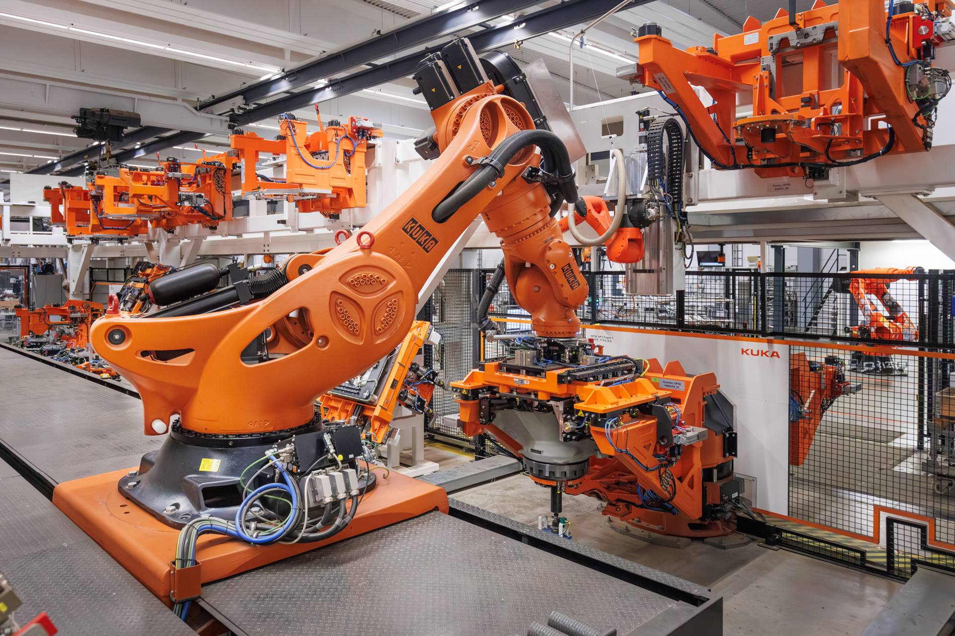 Robots produce robots - KR Titan