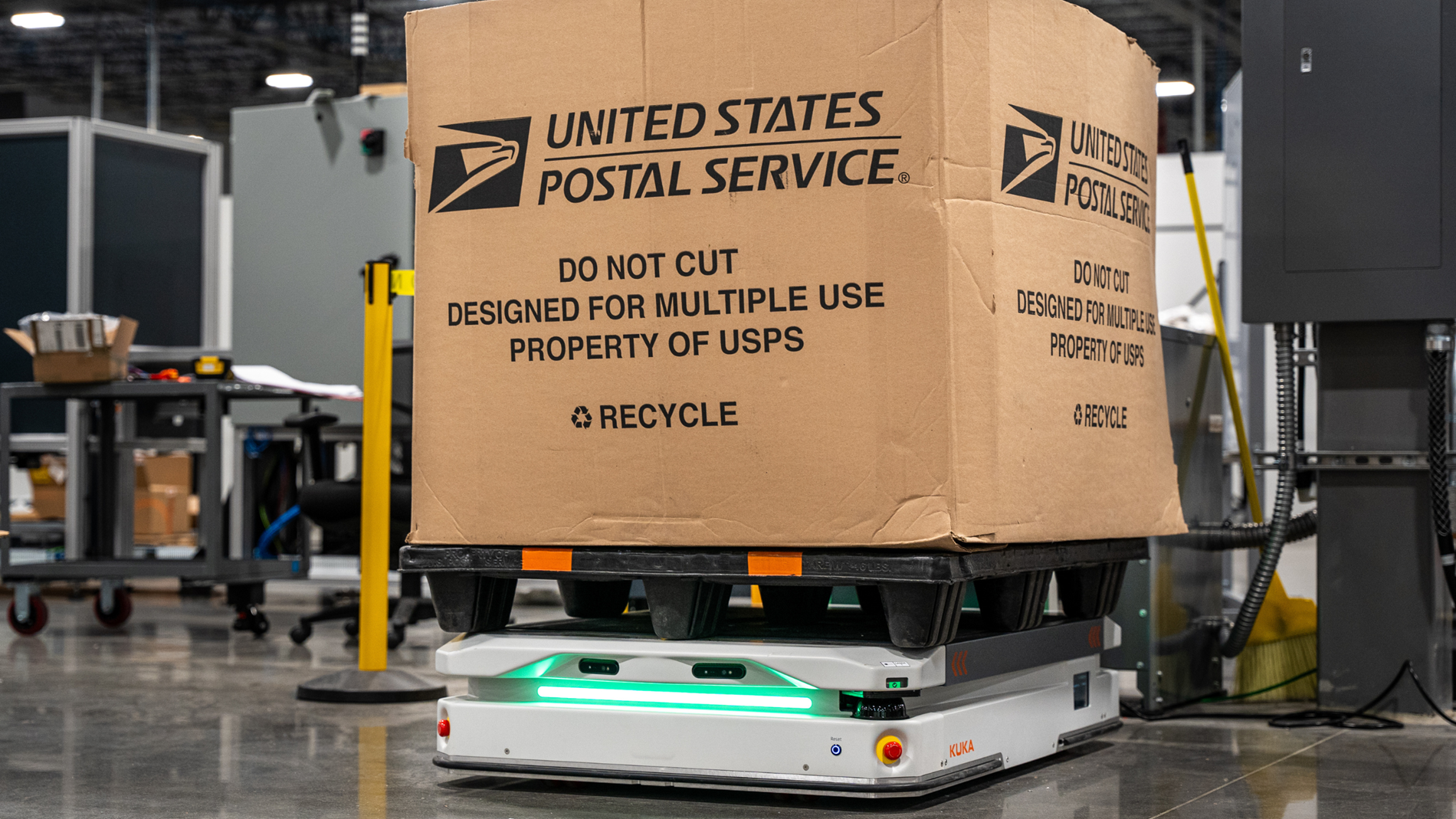 Autonomous mobile robots used for intralogistics material handling 