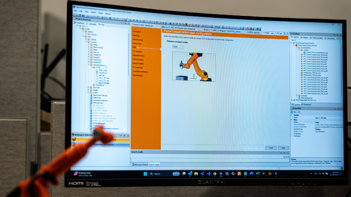 Easy programming of KUKA robots with intelligent simulation software