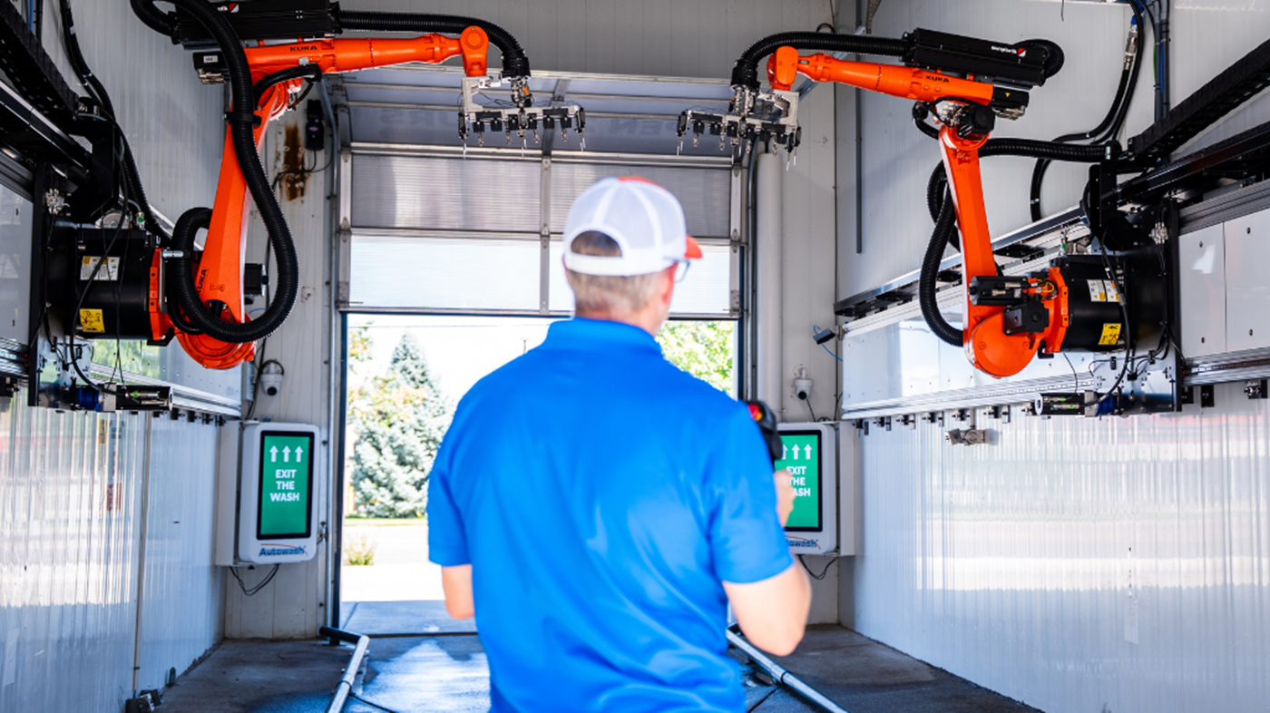 controlling carwash robots