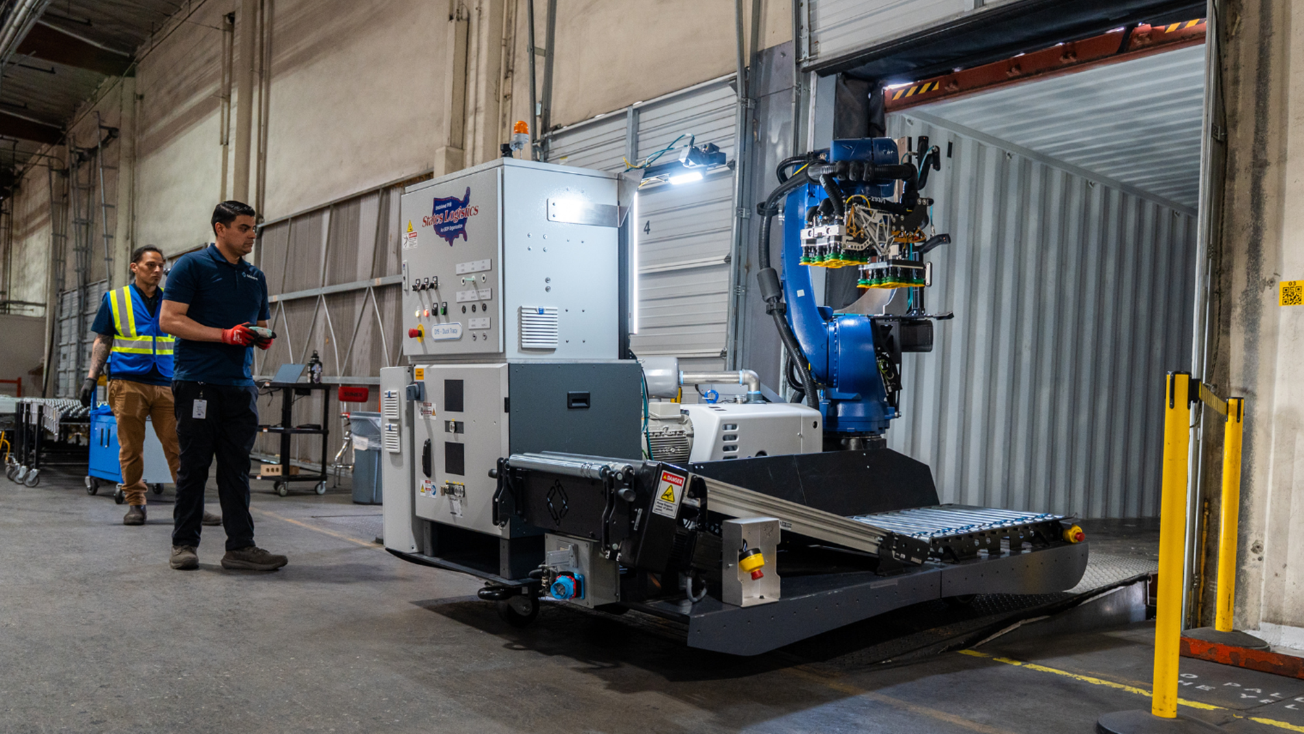 States Logistics deploys a robotic trailer unloading system from Contoro Robotics