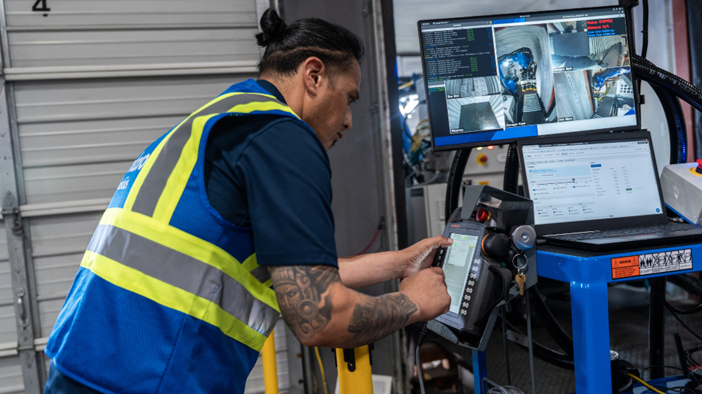 Human operator sets up the Contoro system