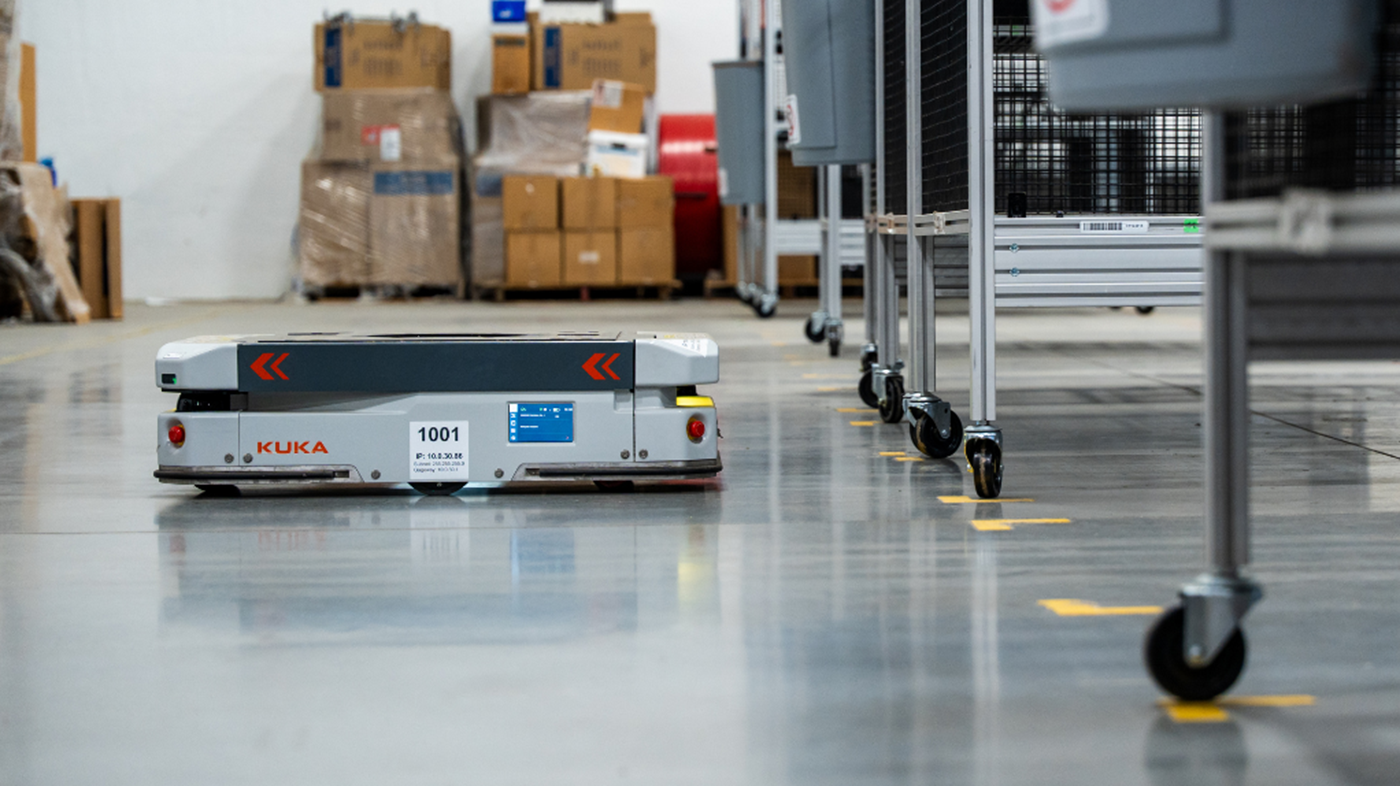 KMP 600P mobile robot in a warehouse