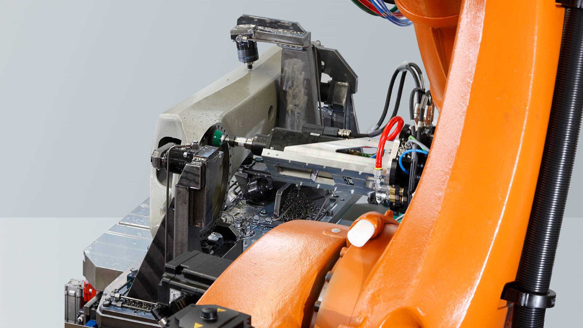 KUKA Machine tools automation for metal Industry