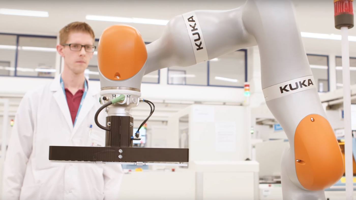 Zusammenarbeit von KUKA und Flex hinsichtlich Mensch-Roboter-Kollaboration