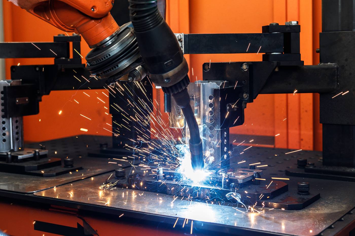 Welding Cell with KUKA Robot