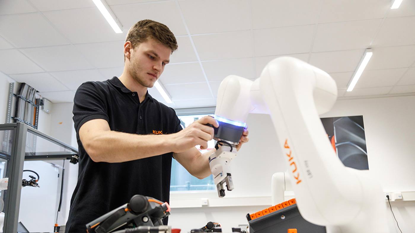 KUKA Education Cobot
