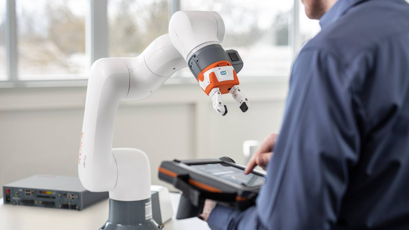 KUKA with LBR iisy at AMB 2026