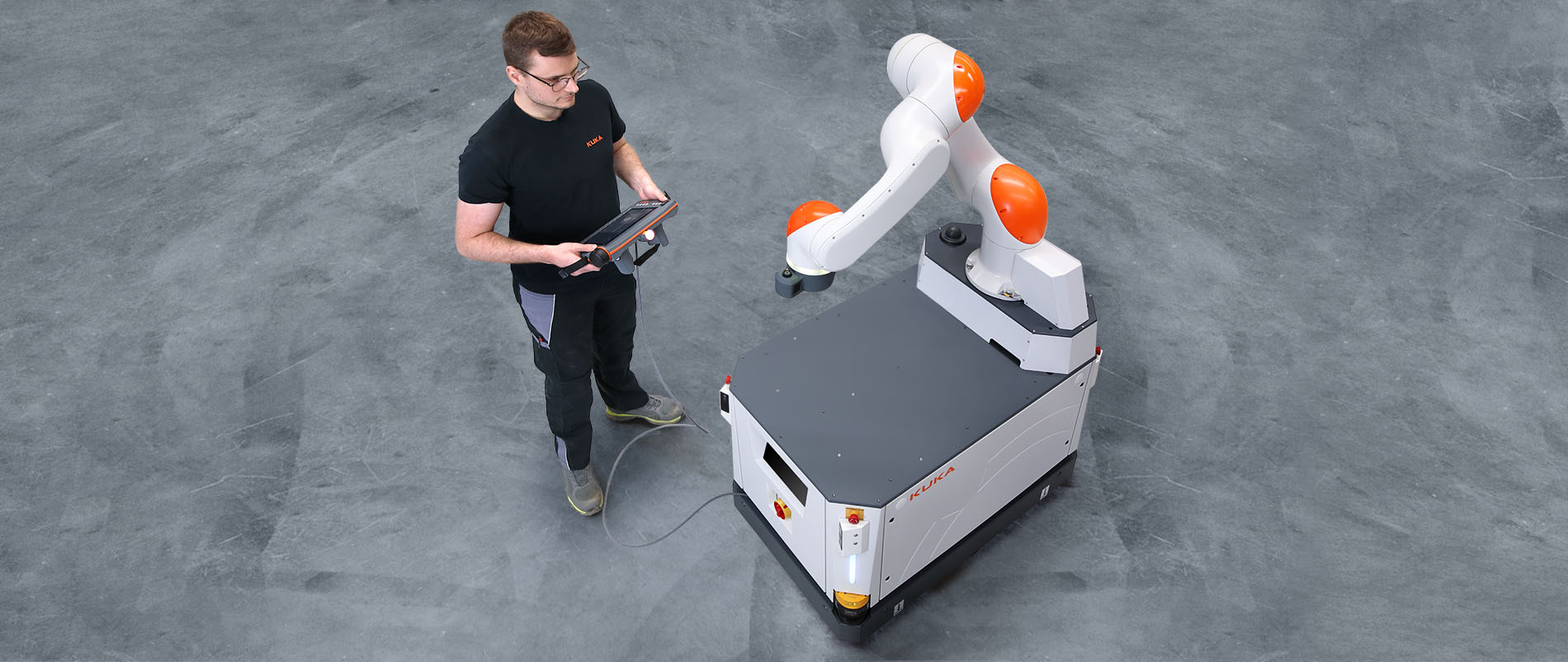 The autonomous mobile robot makes human-machine collaboration possible and improves your company's intralogistics operations