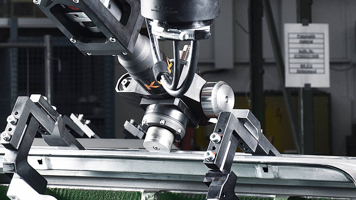 Bördeln in der Automobilindustrie