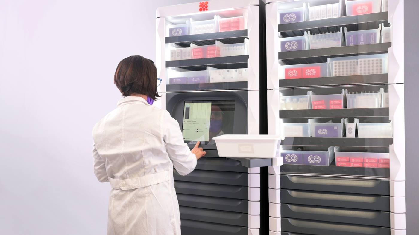 Krankenschwester arbeitet am ADC